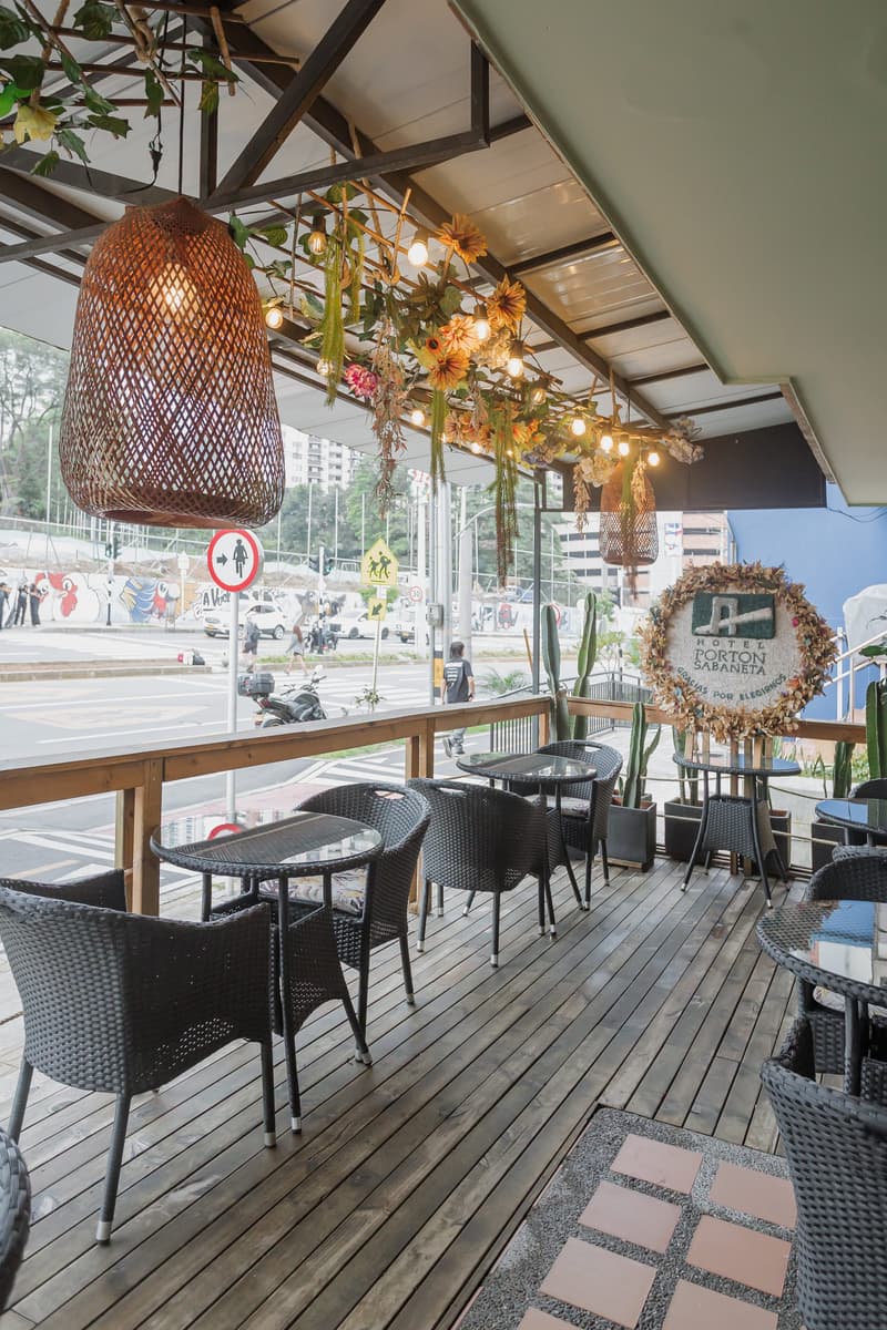 Terraza café del Hotel Portón Sabaneta